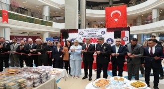 Emniyet mensuplarının eşlerinden hayır çarşısı