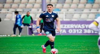 Gerxhaliu ve Sefa Akgün Erzurumspor'da kaldı