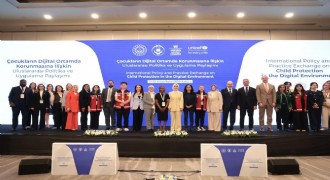 Göktaş: 'Çocuklarımızıyalnız bırakmamalıyız'