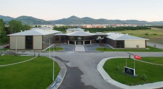 Hacımüftüoğlu'ndan bilgi üretiminde kararlılık vurgusu