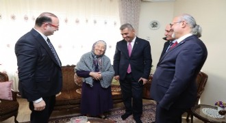 Hacımüftüoğlu’ndan öğretmenler günü ziyareti