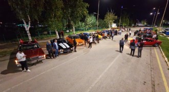 Klasik araçlar Erzurum sokaklarındaydı