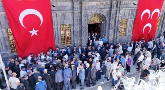 MHP'de bayramlaşma