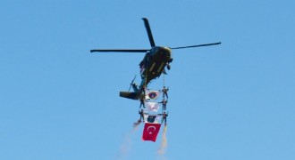 Malazgirt'te Çelik Kanatlar göz kamaştırdı
