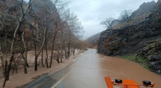 Munzur Nehri taştı