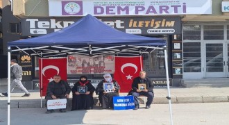 Muş'ta evlat nöbeti sürüyor