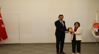 Prof. Dr. Börekçi Akif'i anlattı