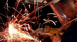 Sanayi üretimi yıllık yüzde 1,4 azaldı
