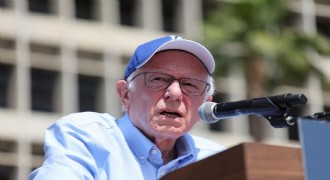 Sanders: ‘Gazze’de İnsanlar açlıktan ölüyor’