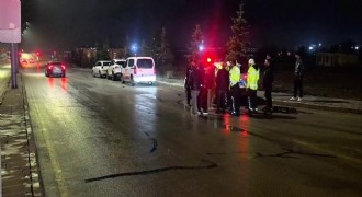 Scooter sürücüsüne araç çarptı: 1 yaralı