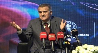 Şenol Güneş gençlere seslendi