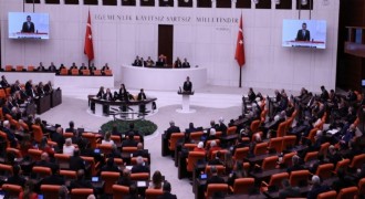 Sosyal medyaya 15 yaş düzenlemesi TBMM'de kabul edildi