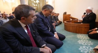 Tarihi Fetih Camisi ibadete açıldı