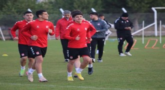 Taşdemir’in aklı play-off’ta