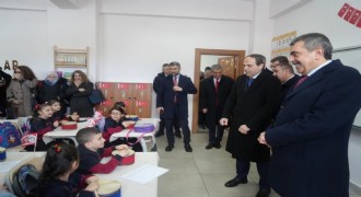 Tekin, 'Kimsenin dini inancını sorgulamadık'