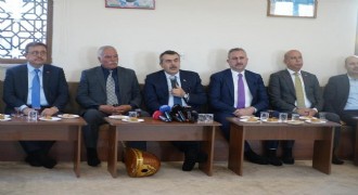 Tekin'den birlik ve beraberlik mesajı