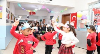 Titiz, öğrencilerin okuma heyecanını paylaştı