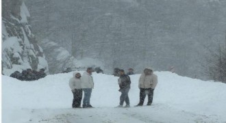 Trabzon - Bayburt karayolu Tilkibeli mevkisinde çığ