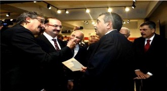 Uluslararası Sanatçılar Platformu’ndan Bakan Tekin’e Destek: