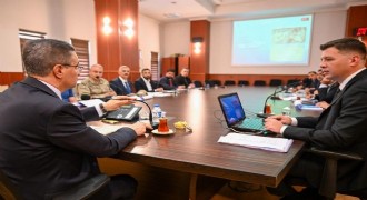 Vali Baruş'tan Palandöken mesaisi