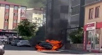 Yıldızkent'te otomobil yangını