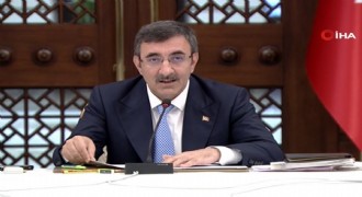 Yılmaz: Ekonomimiz yüzde 2,5 büyüme kaydetti