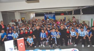 Yumlu ve Akgün'den öğrencilere 23 Nisan sürprizi